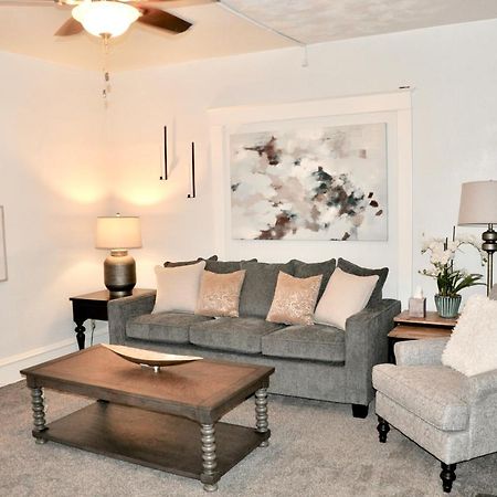 Downtown 1 Bedroom Charmer - Walk, Bike, Enjoy!! เรพิดซิตี้ ภายนอก รูปภาพ